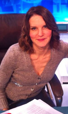 How tall is Susie Dent?